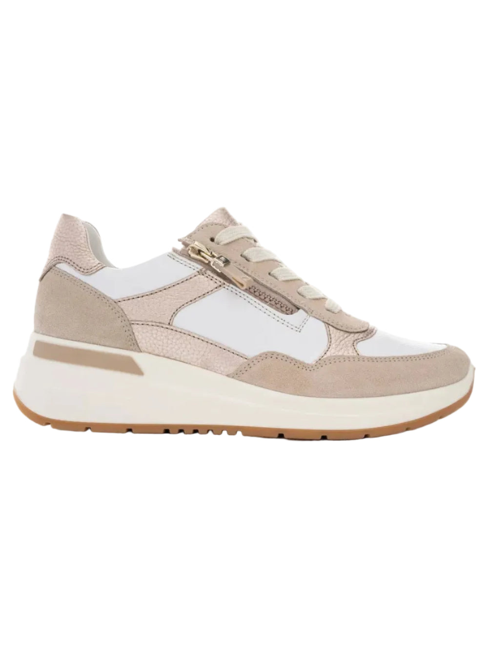 Sneaker in camoscio tacco 5 cm.