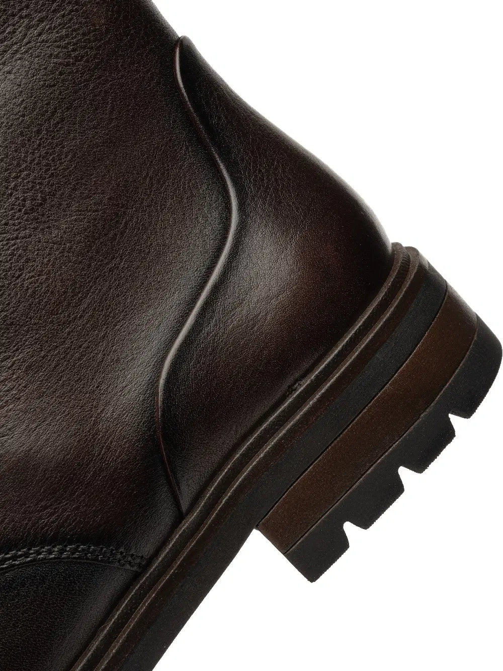 Anfibio in pelle con zip tacco 2,5 cm.