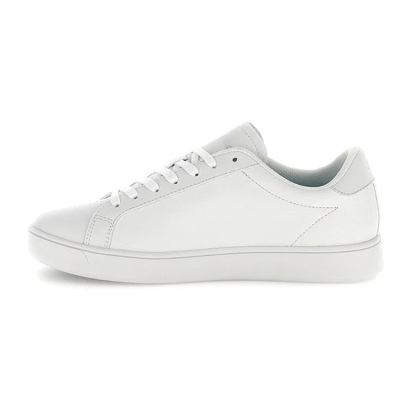 Sneaker in pelle tacco 2,5 cm.
