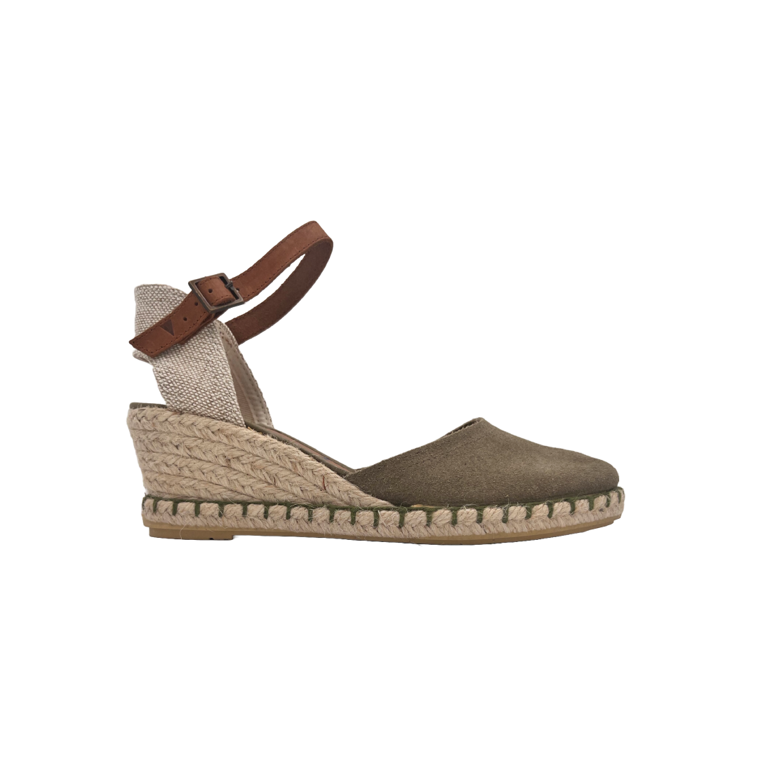 Campesina in camoscio zeppa 5,5 cm.