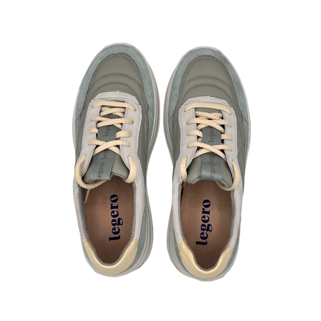 Sneaker in camoscio e nylon tacco 3 cm.
