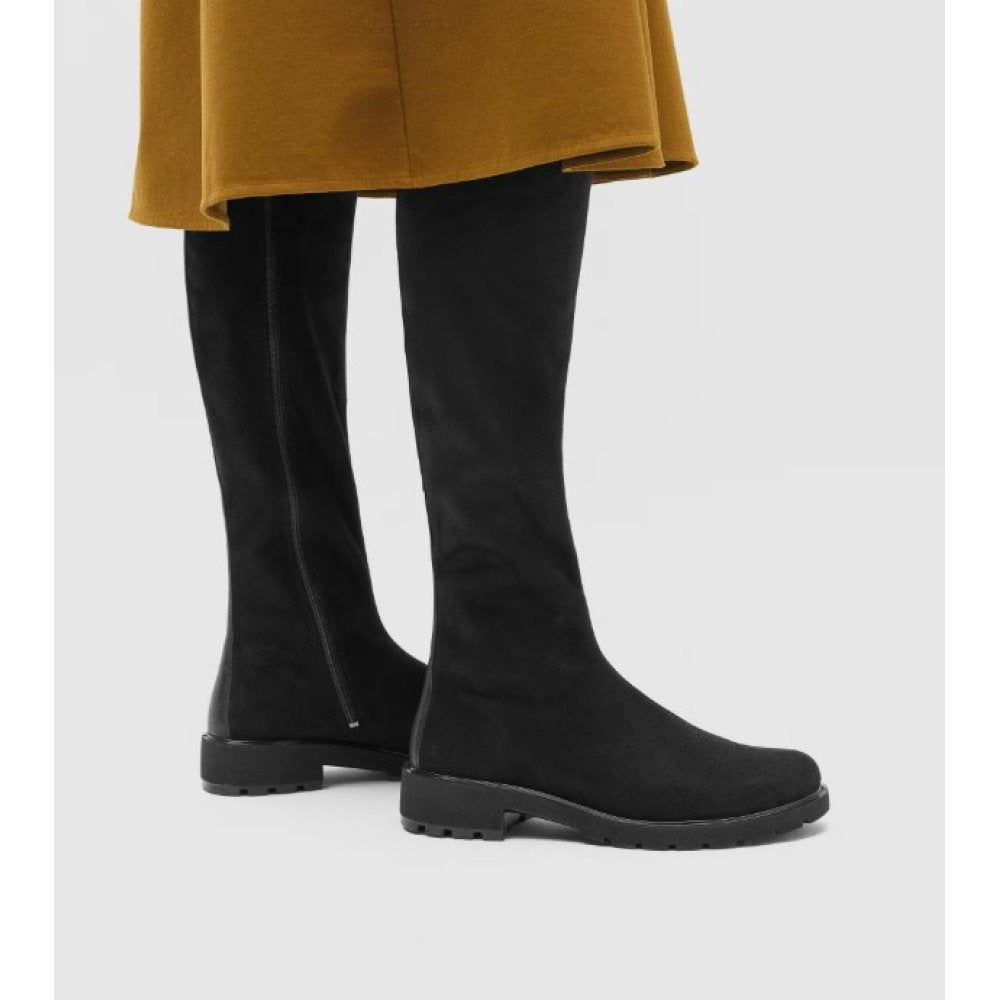 Stivale tessuto elasticizzato tacco 2,5 cm.