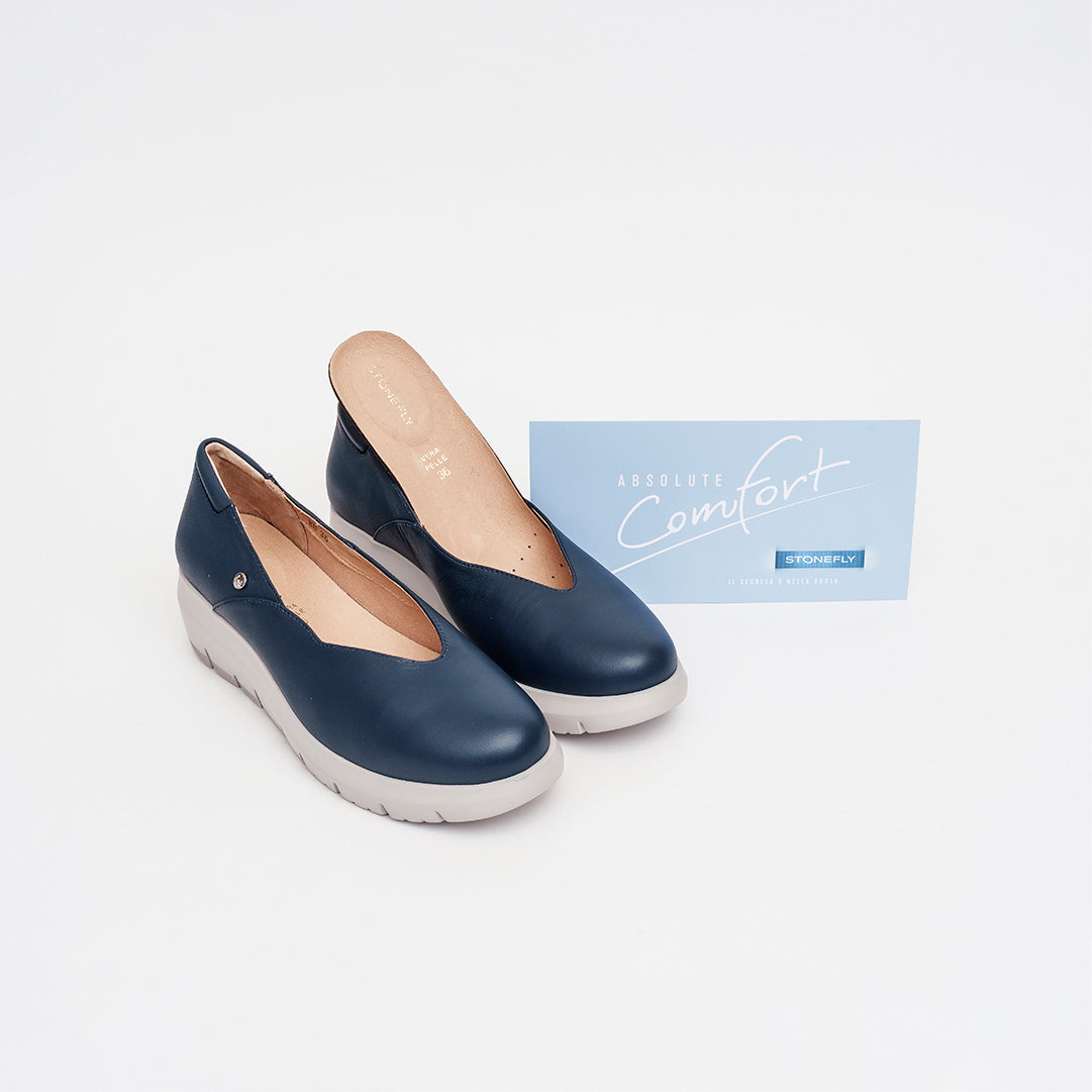 Decolletè in pelle zeppa 5 cm.