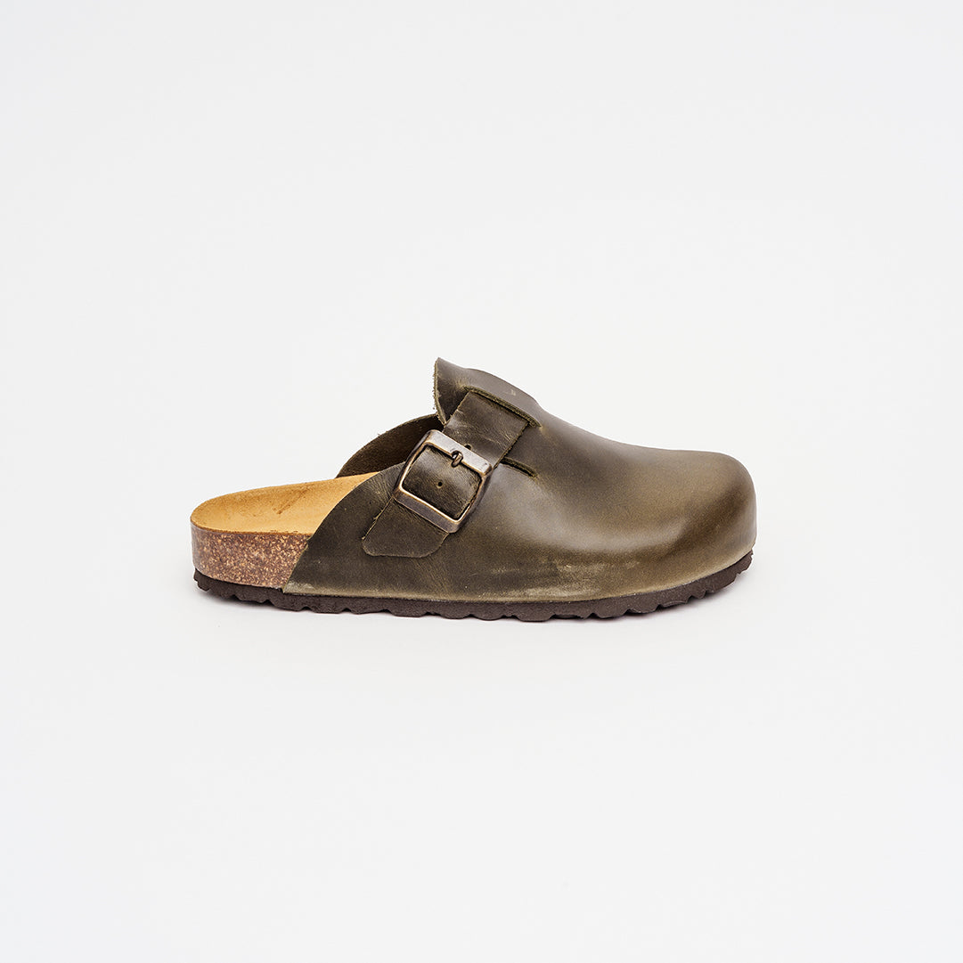 Sabot in pelle tacco 2,5 cm.