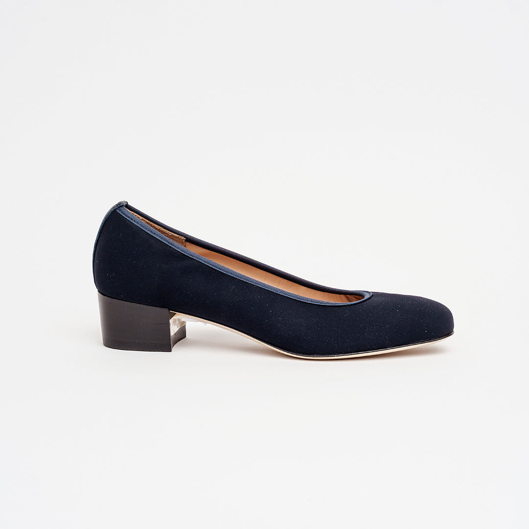 Décolleté in tessuto tacco 3 cm.