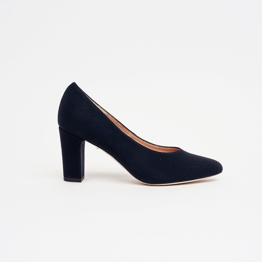 Décolleté in tessuto tacco 7 cm.