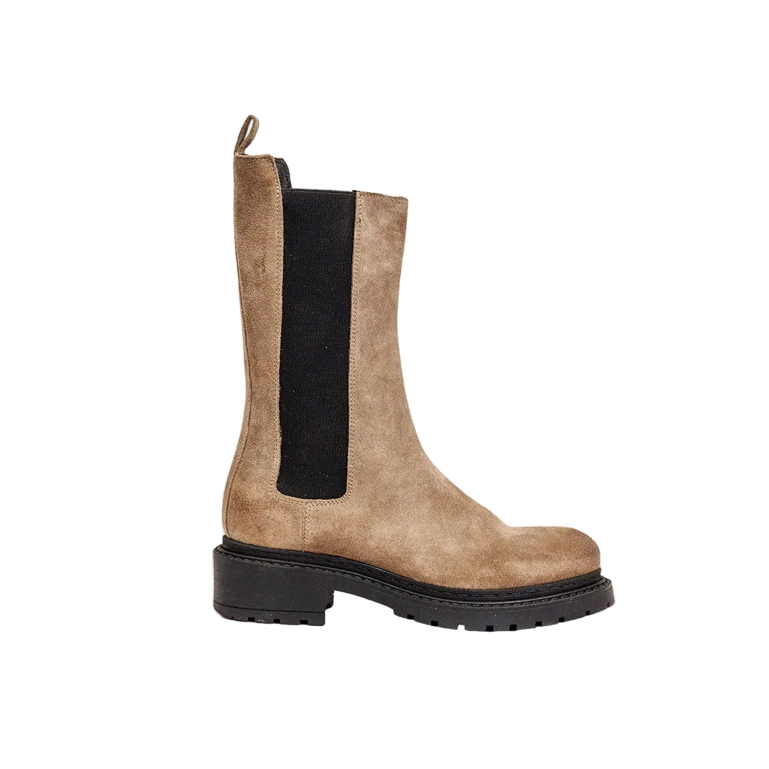 Polacchino 3/4 in camoscio tacco 4 cm.