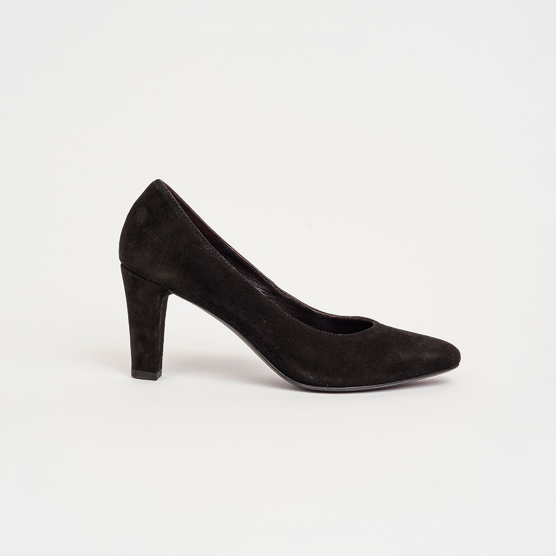 Décolleté in camoscio tacco 7 cm.