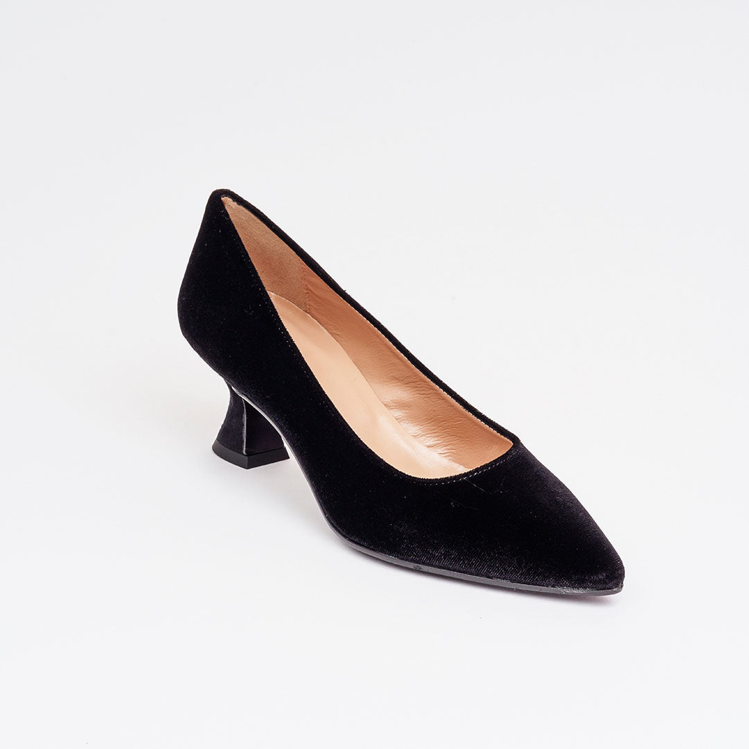 Décolleté in velluto tacco rocchetto 6 cm.