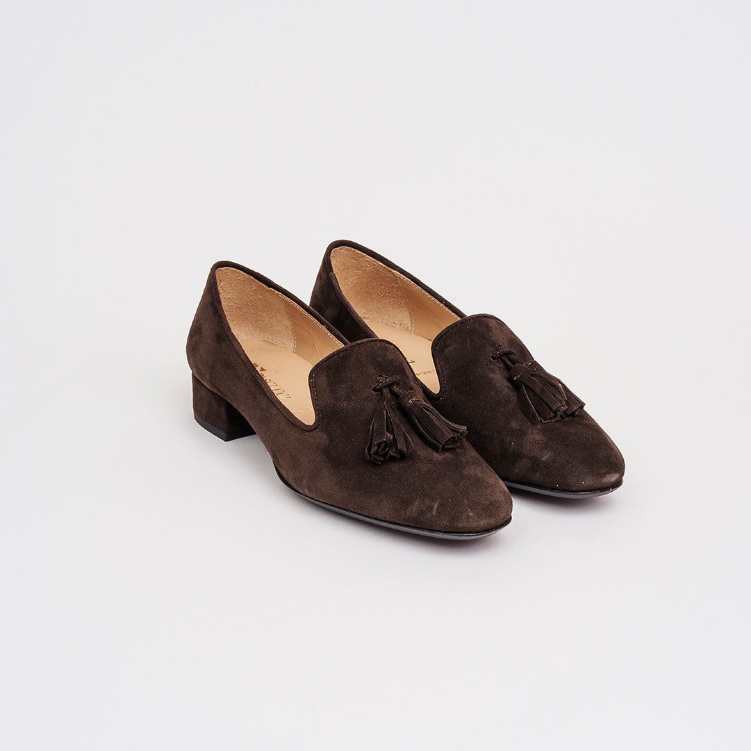 Slip-on con nappine in camoscio tacco 3 cm.