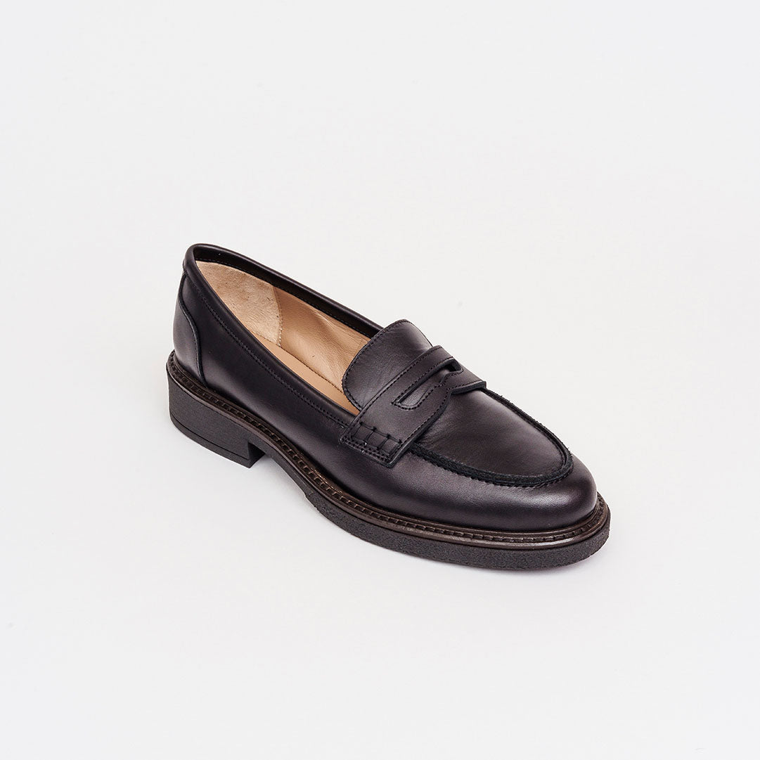 Mocassino in pelle fondo gomma 2,5 cm.