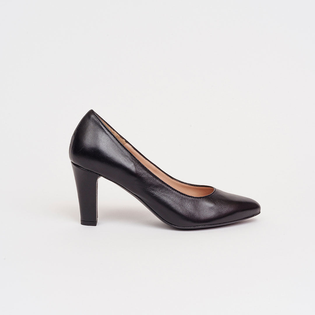 Décolleté in pelle tacco 7 cm.