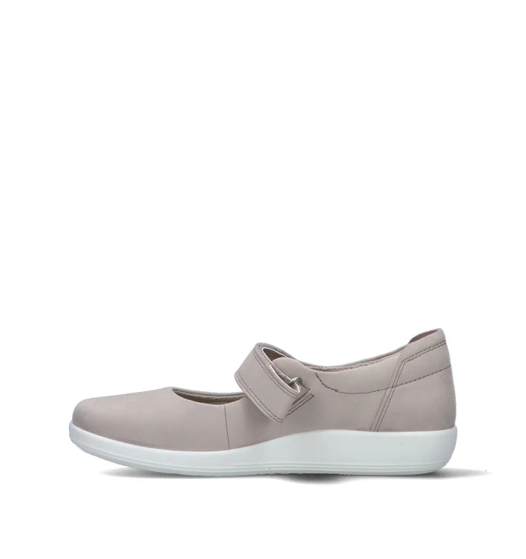 Mary-Jane in nabuk  altezza 2 cm.