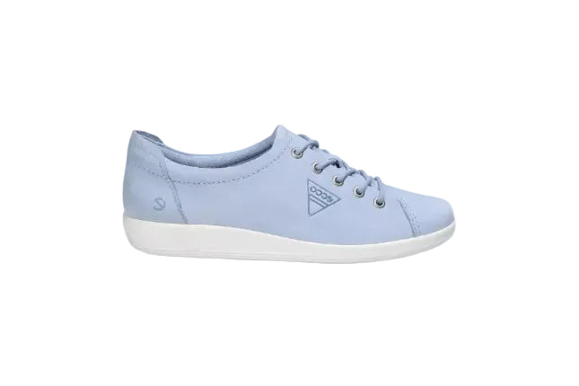 Sneaker in nabuk o pelle altezza 2 cm.