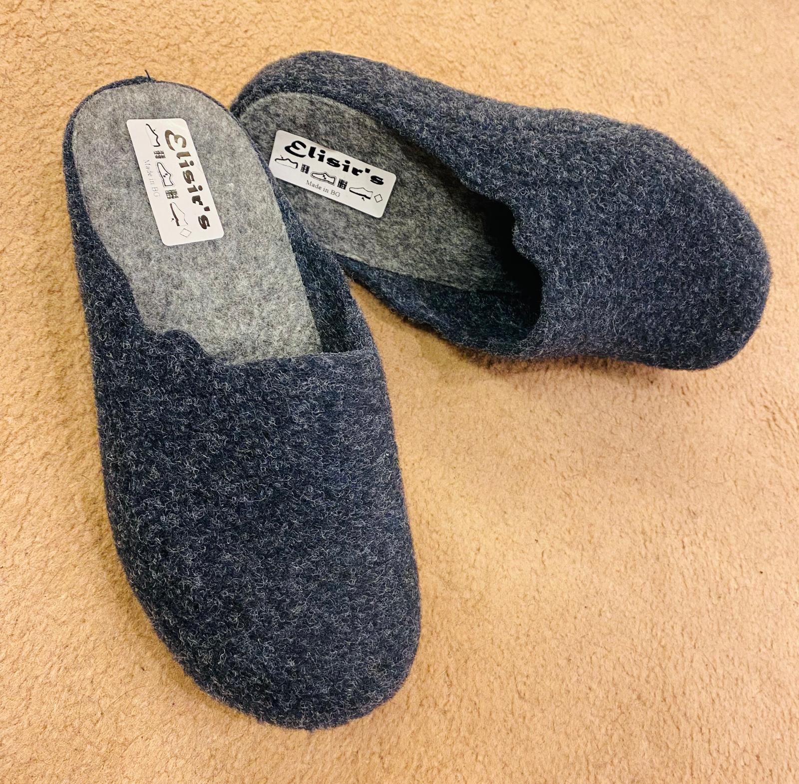 Sabot in pelle tacco 2,5 cm.