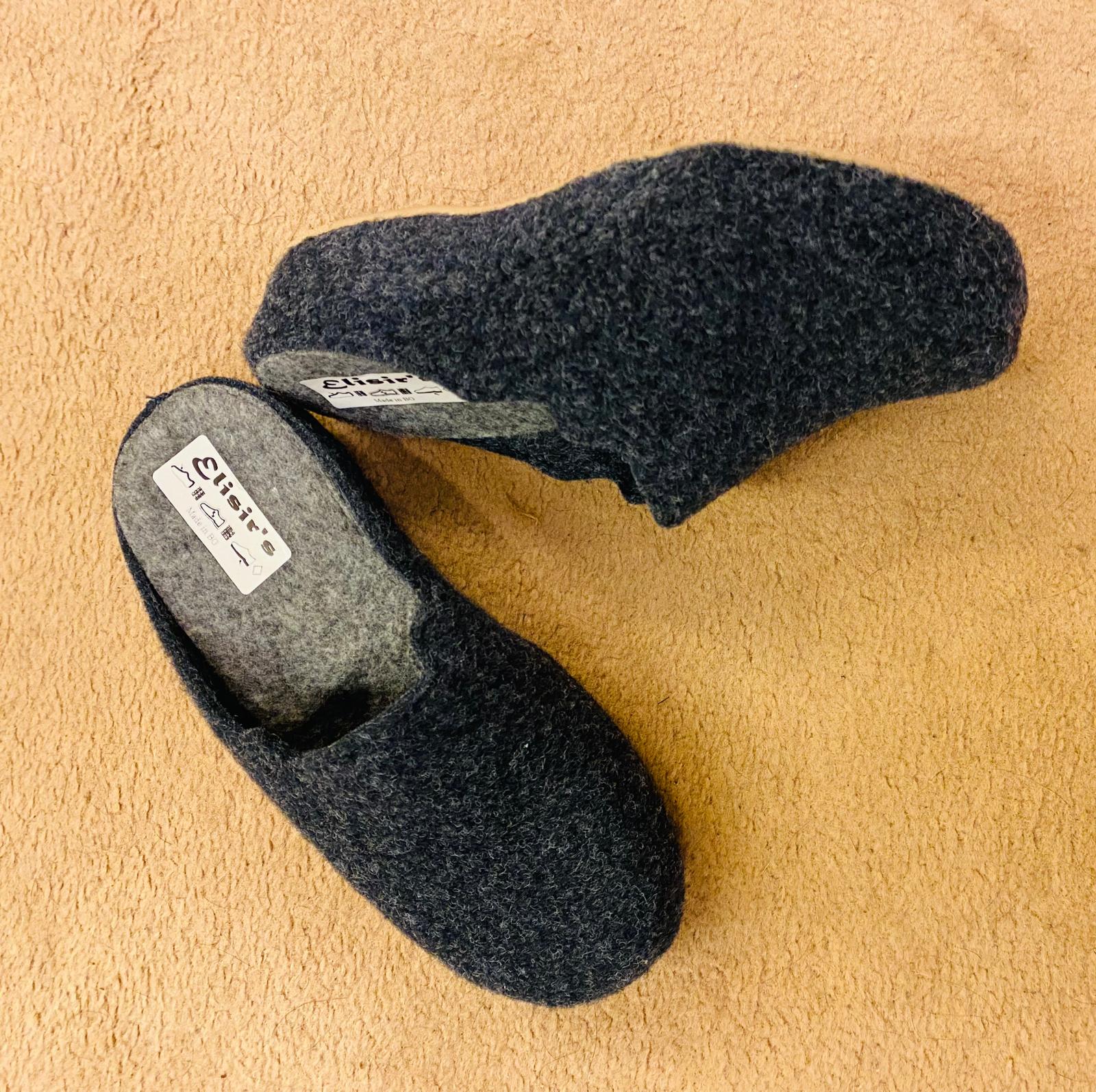 Sabot in pelle tacco 2,5 cm.